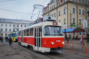 16 трамвай Київ