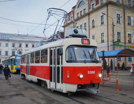 16 трамвай Київ