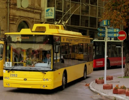 16 тролейбус Київ