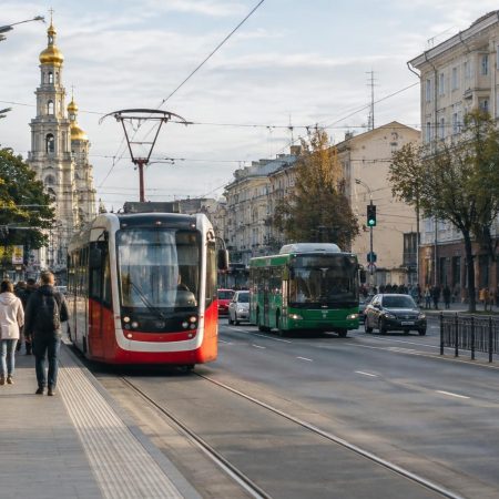 Ілюстрація до матеріалу «Транспорт Харкова: як поєднувати метро, трамвай, тролейбус і автобус»