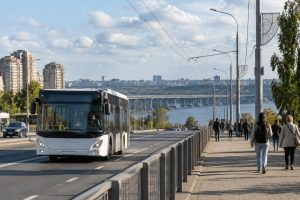 Ілюстрація до матеріалу «Транспорт Запоріжжя: як планувати маршрути між районами та берегами»