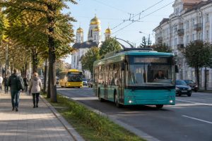 Ілюстрація до матеріалу «Транспорт Чернігова: як планувати поїздки автобусами й тролейбусами»
